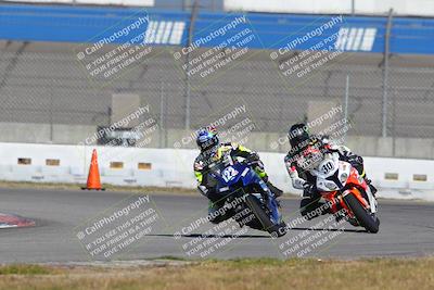 media/Nov-26-2022-Fastrack Riders (Sat) [[b001e85eef]]/Level 3/Session 3 Outside Turn 9/